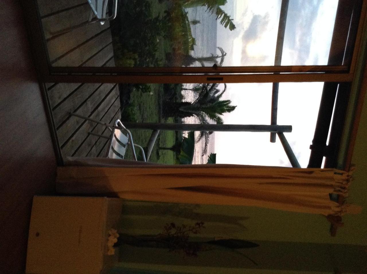 Mahia Hotel & Resto Hanga Roa Exterior photo